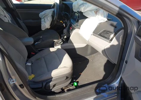 2017 Hyundai Elantra Se z USA, uszkodzony, nr VIN 5NPD84LF9HH007643